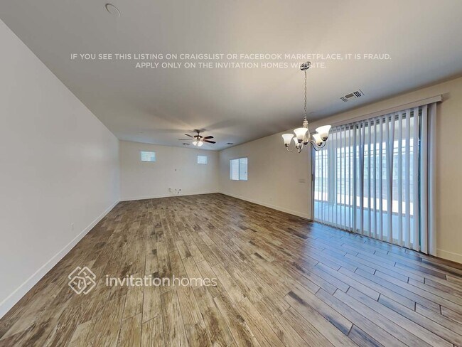 Foto del edificio - 2105 N 211th Dr