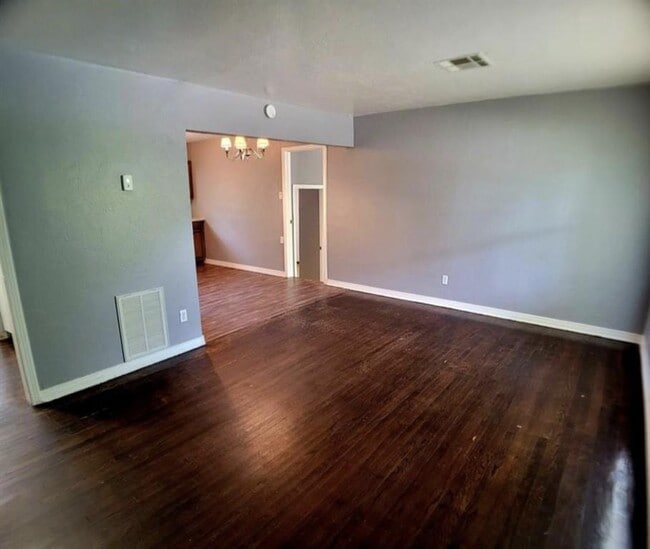 Building Photo - 1304 NW 98th St