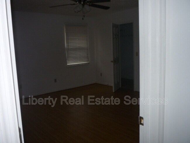 Foto del edificio - 835 Sagewood Dr