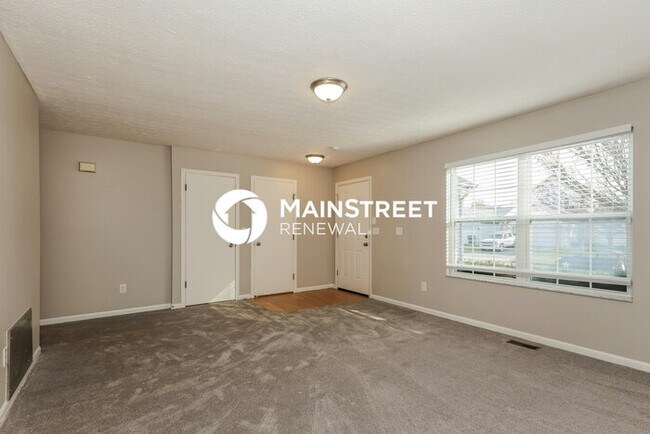 Foto del edificio - 3 Bedroom Pet-Friendly Home in GROVE CITY, OH with Main Street Renewal