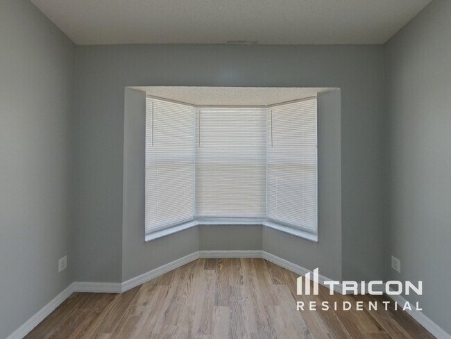 Foto del edificio - 4708 Windwood Dr