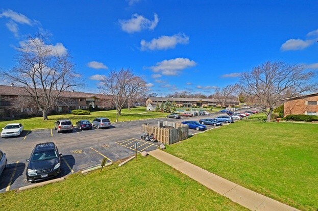 Primary Photo - 7425 Brookdale Dr
