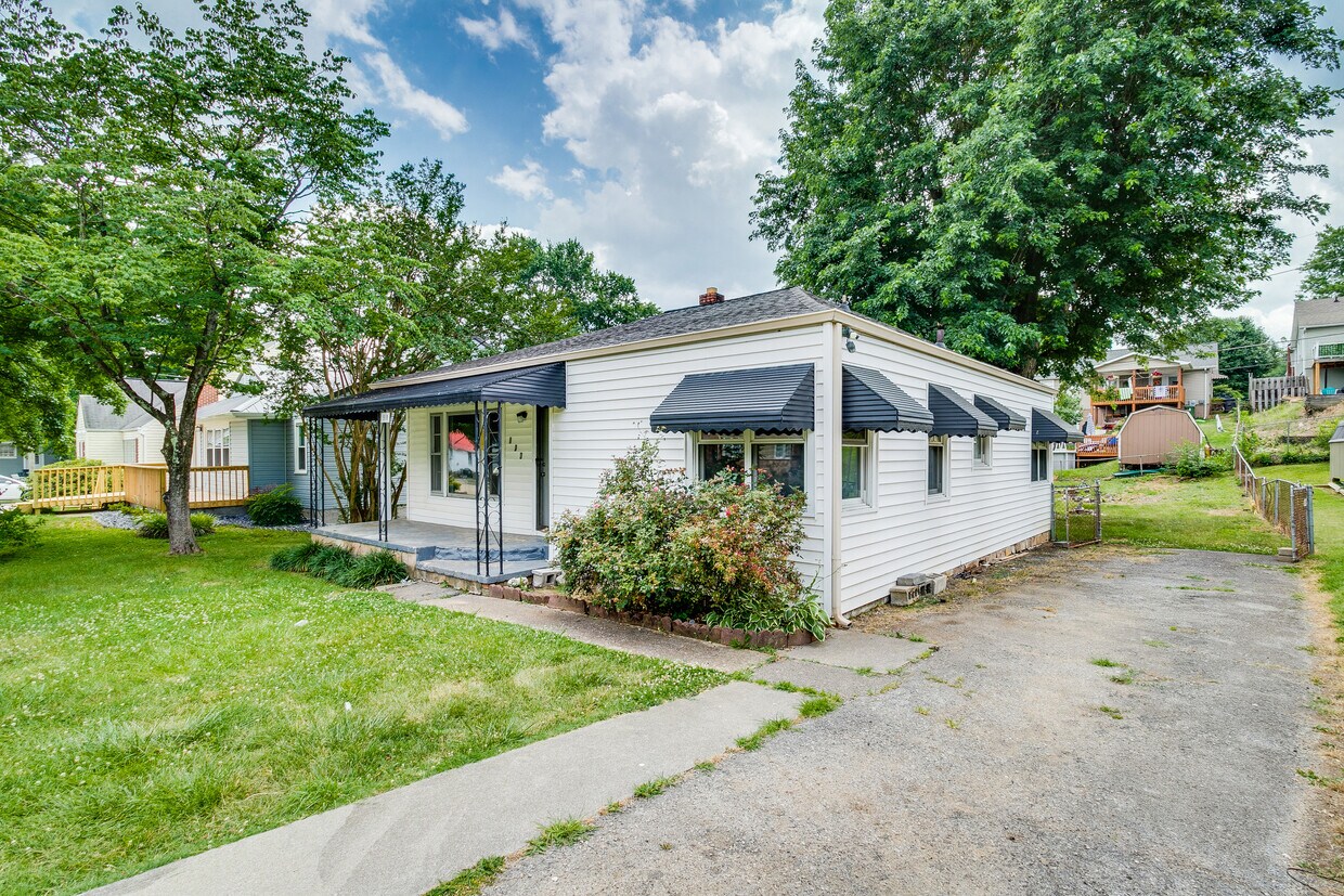 Primary Photo - 518 Bellvue Ave