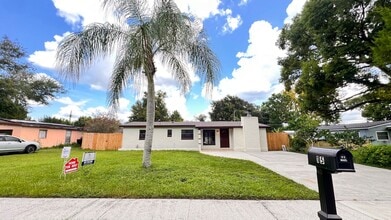 Building Photo - 15 E Nightingale St