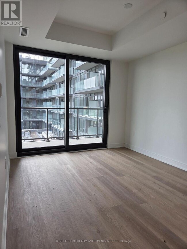Building Photo - 3009 Novar Rd