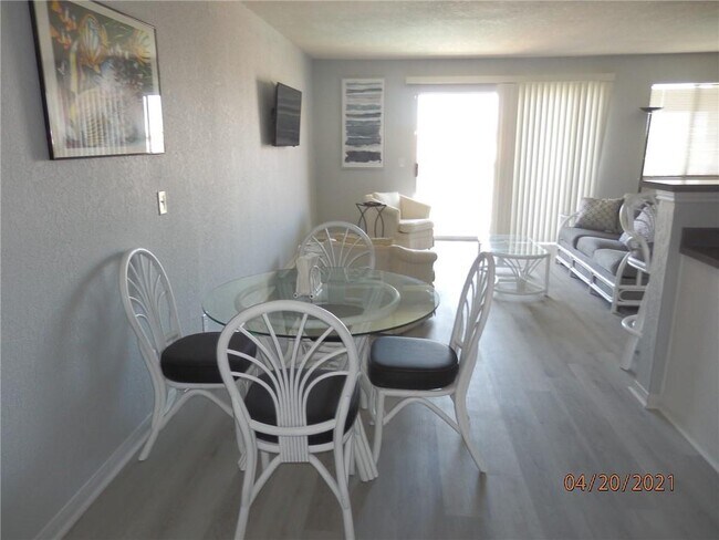 Foto del edificio - 14428 Compass St