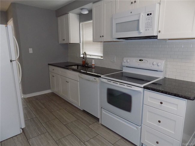 Foto del edificio - 1306 Hickory Ave