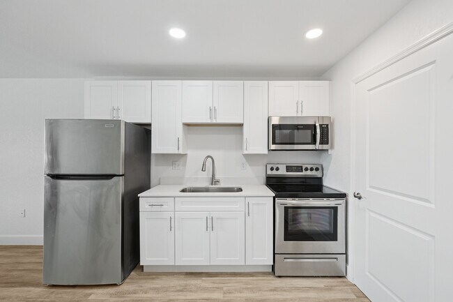 Cocina - Parkview Village LLC