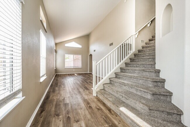 Foto del edificio - 1109 W Bluefield Ave