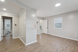 Building Photo - 14214 Reddington Ave