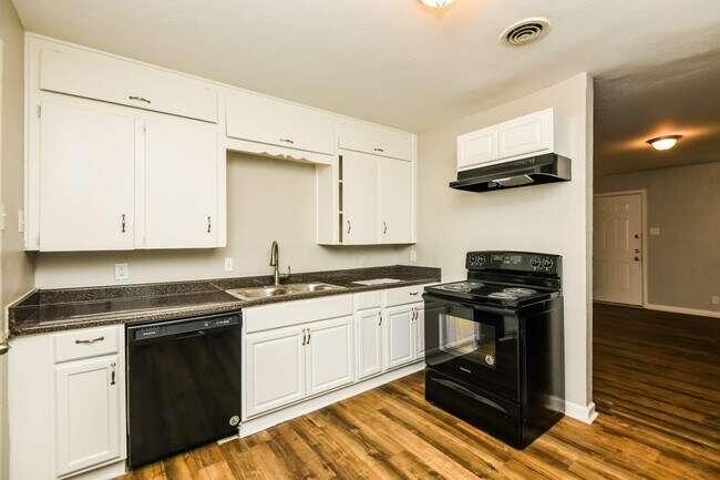 Building Photo - 2500 Normont Circle