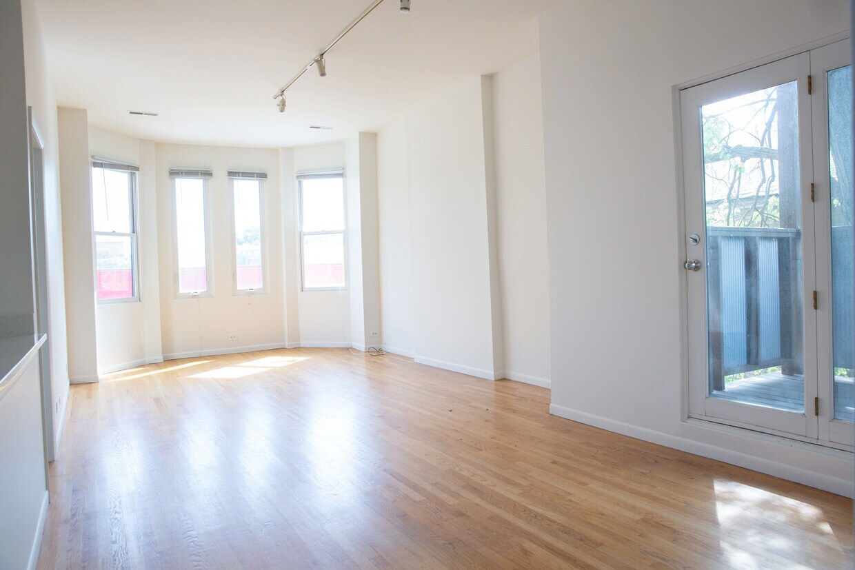 1726 N Clybourn Ave Unit 2F, Chicago, IL 60614 Apartments in Chicago, IL