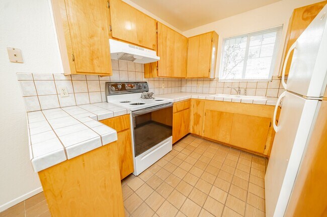 Foto del edificio - 1215 E 5th St