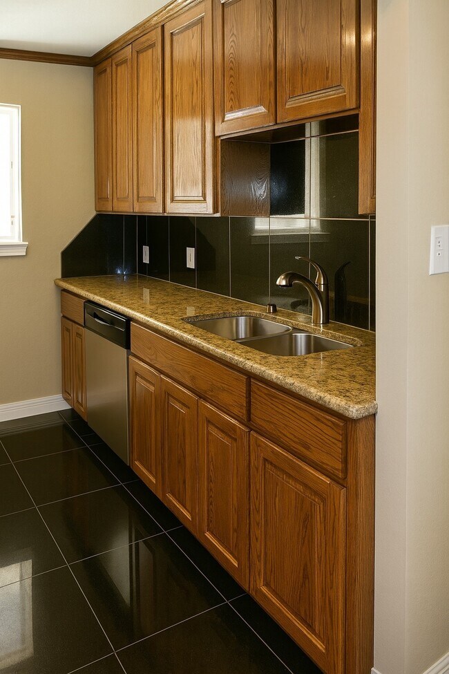 Building Photo - 4719 Clay St