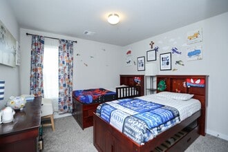 Building Photo - 5511 Gothic Oak Dr