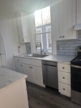 Building Photo - 111 E 39th St