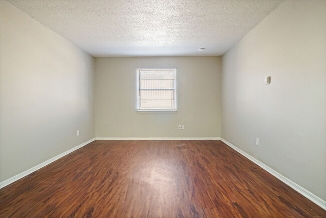 Foto del edificio - Mission Place Apartments