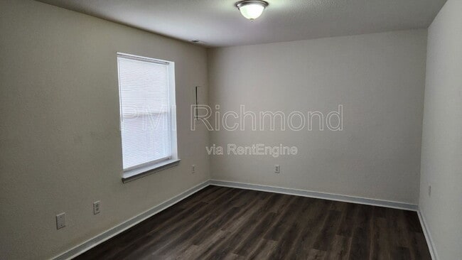 Foto del edificio - 3516 E Richmond Rd