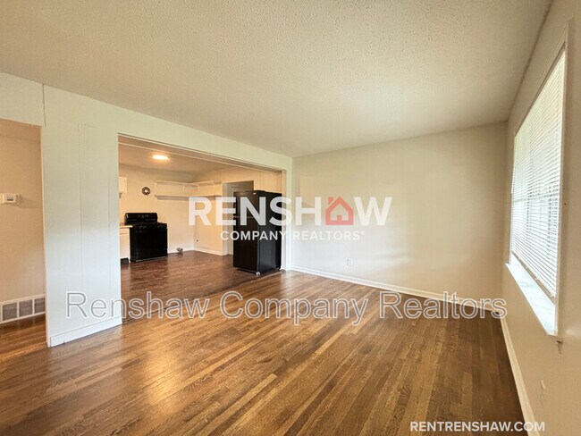 Foto del edificio - 8667 Yorktown Dr