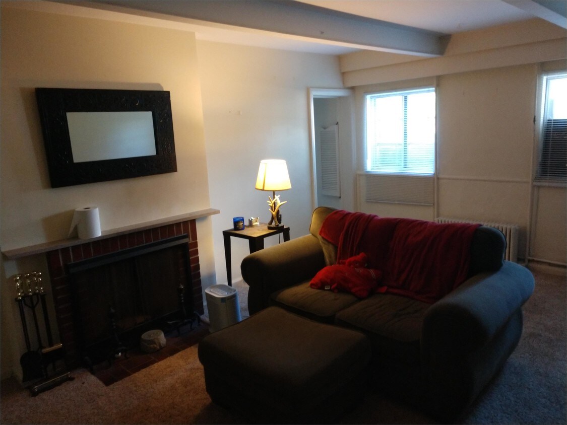 Foto del edificio - 4012 W Bancroft St