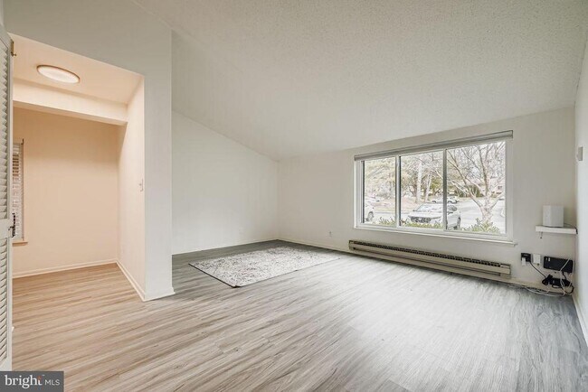 Foto del edificio - 4 Oakridge Ct