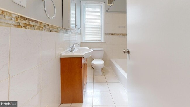 Foto del edificio - 1625-1627 Rhawn St