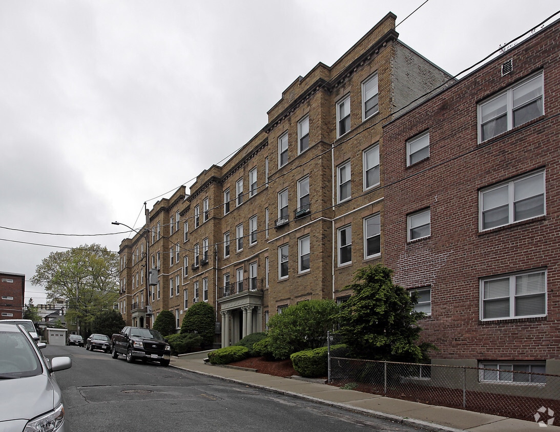 Building Photo - 4-8 Vinal St