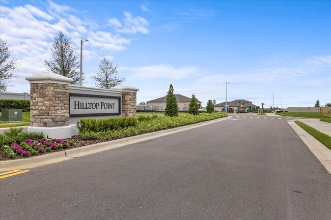 Building Photo - 12195 Stirrup Dr