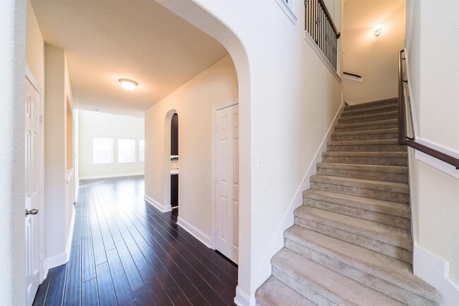 Building Photo - 27303 Aspen Falls Ln
