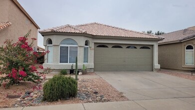 Building Photo - 4523 E Glenhaven Dr