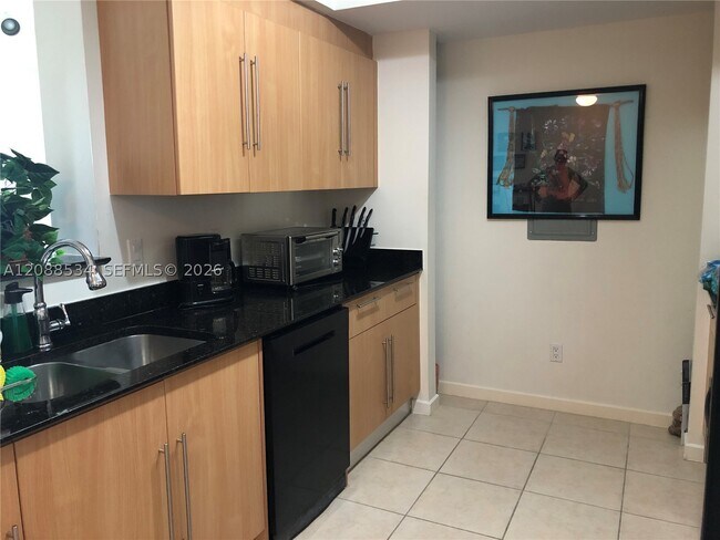 Building Photo - 335 S Biscayne Blvd