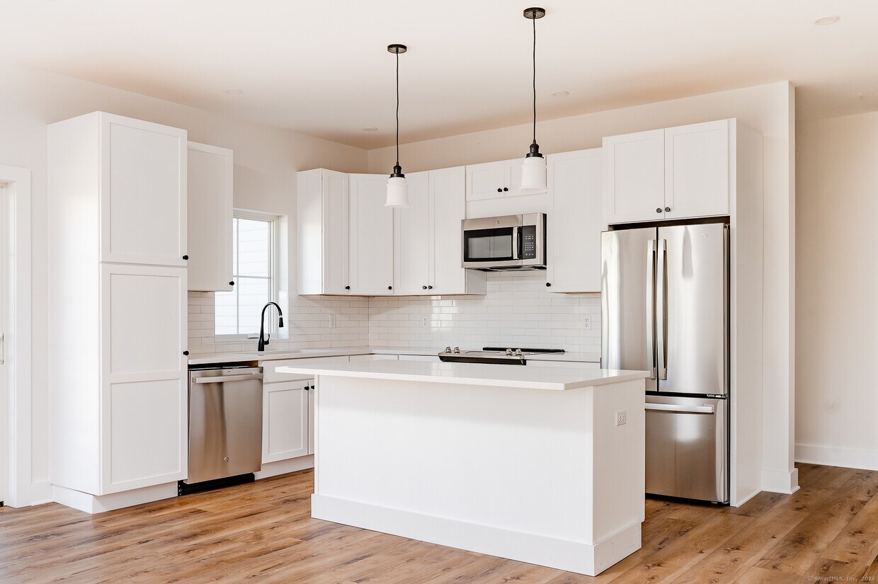 Foto del edificio - 138 Boston Post Rd