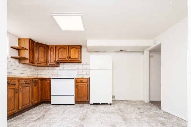 Building Photo - 1000 Tennyson St