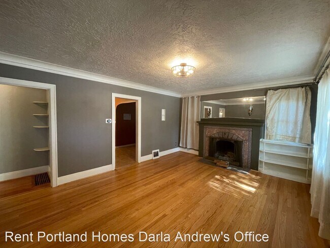 Building Photo - 3 br, 2 bath House - 169 NE Lombard Street
