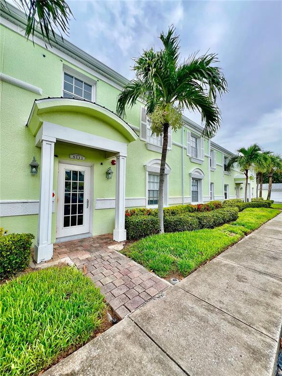 Building Photo - 5111 Coquina Key Dr SE