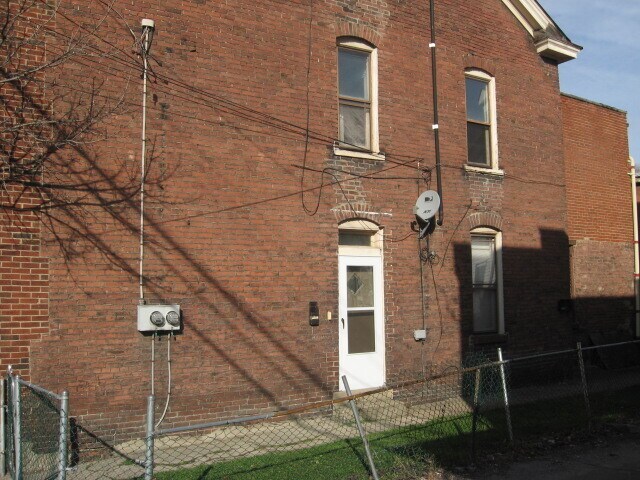 Primary Photo - 4553 Friendship Ave