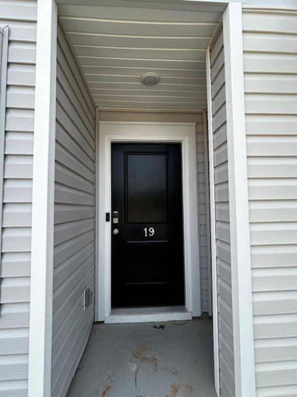Building Photo - 19 Spg Pne Ct