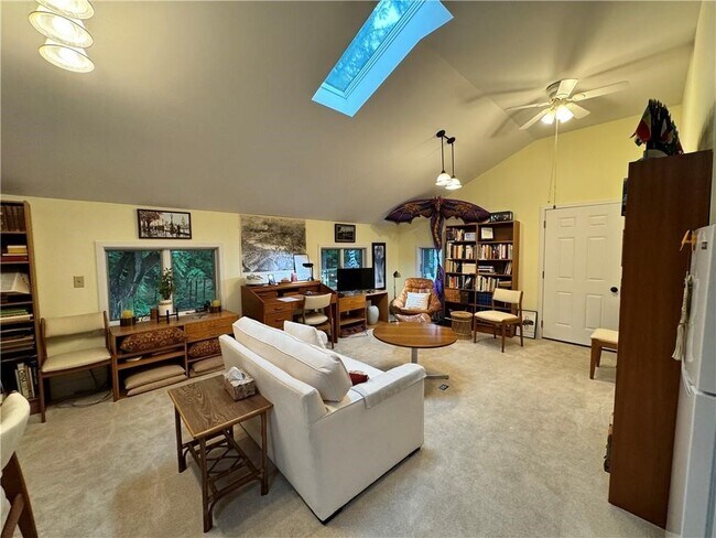Foto del edificio - 333 Colebrook Dr