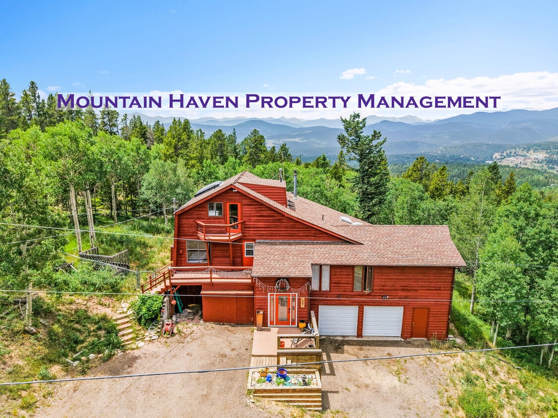 Primary Photo - 204 Bristlecone Way