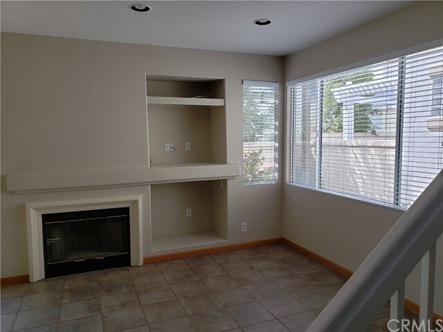 Building Photo - 121 Seacountry Ln