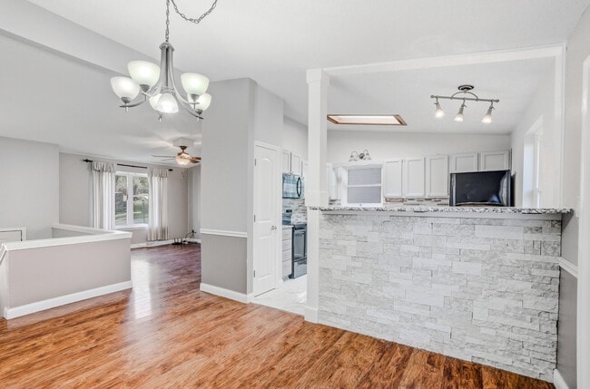 Foto del edificio - 4320 W Brookview Ct