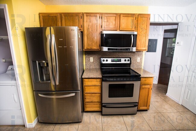 Building Photo - 2BD/2BA Hunter's Chase Condo in Gated Comm...