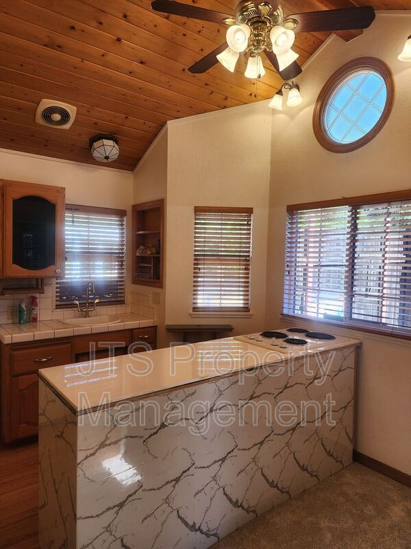 Building Photo - 8700 Winding Way