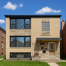 Building Photo - 5939 N Melvina Ave