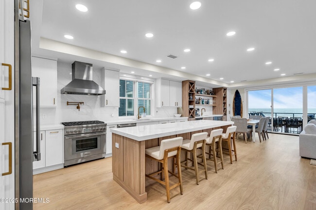 Building Photo - 3580 Ocean Terrace