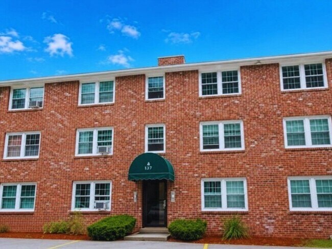 Foto del edificio - 180 Tyngsboro Rd