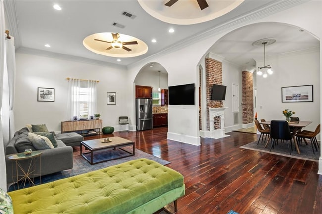 Building Photo - 1814 Dumaine St