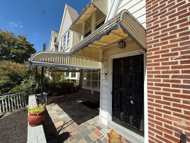 Photo - 1913 Elston St House