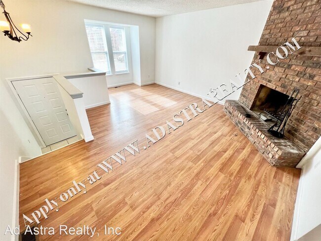 Building Photo - 3 br, 2 bath House - 7402 NW 82nd St.,