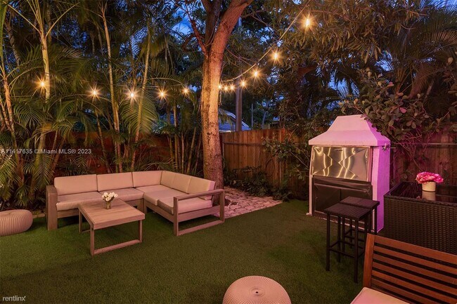 Building Photo - 5 br, 3 bath House - 20 NE 50th St, Miami,...